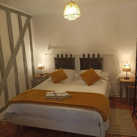 Le Logis Du Clocher Apartment Troyes